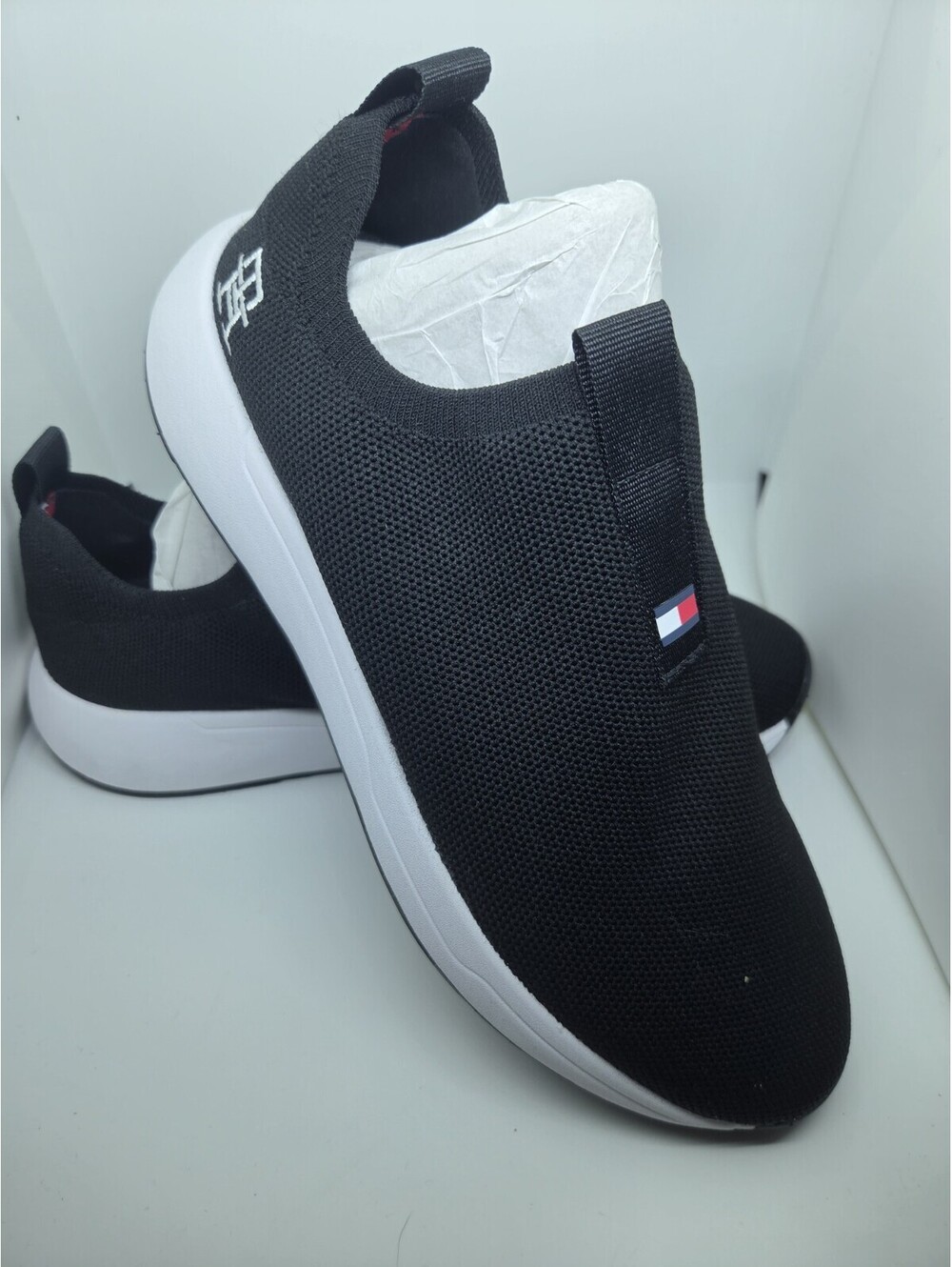 Tommy Hilfiger Ada Women’s 8.5 M Black Knit Slip On Sneakers TWADA New Box